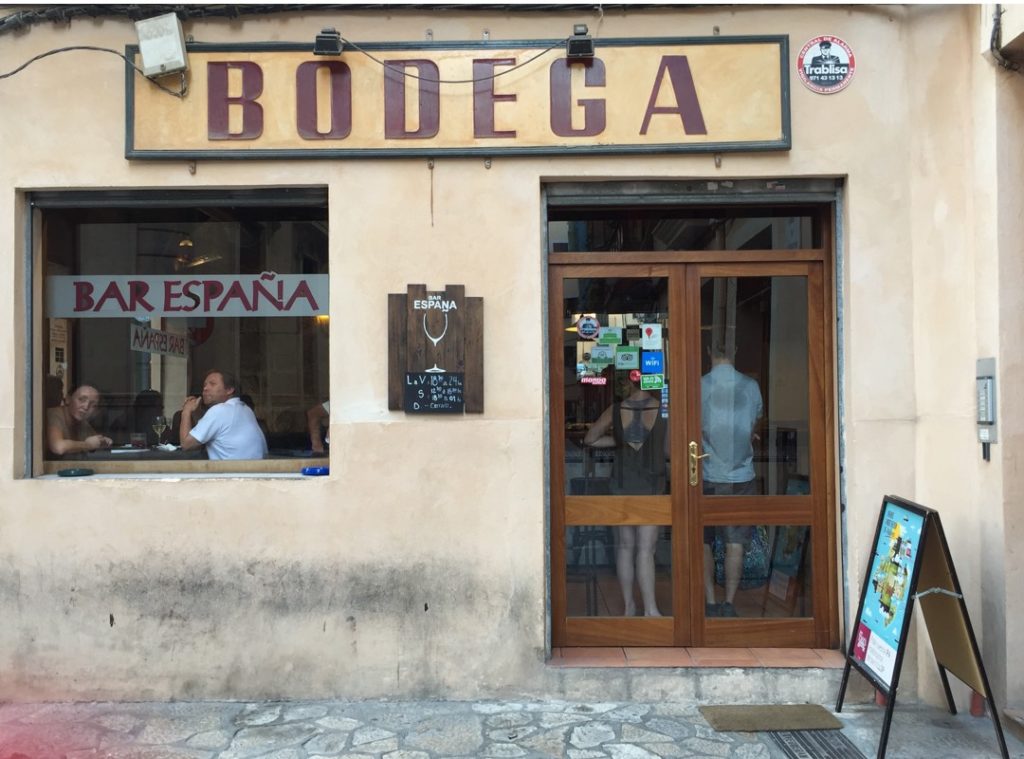 Die Bar España in Palma ein Must Do für TapasFans SLOW TRAVEL MALLORCA
